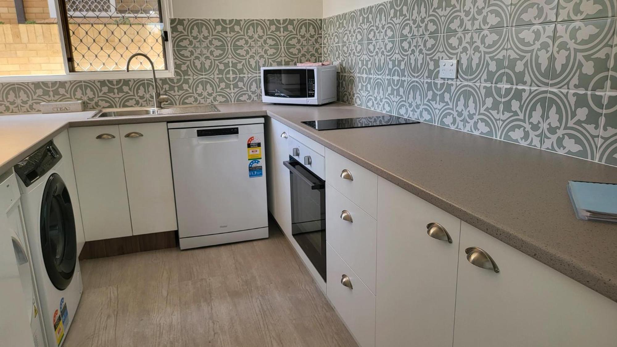 Husky 19 Beautifully Appointed Apartments - Great Location - In The Heart Of Husky Huskisson Extérieur photo