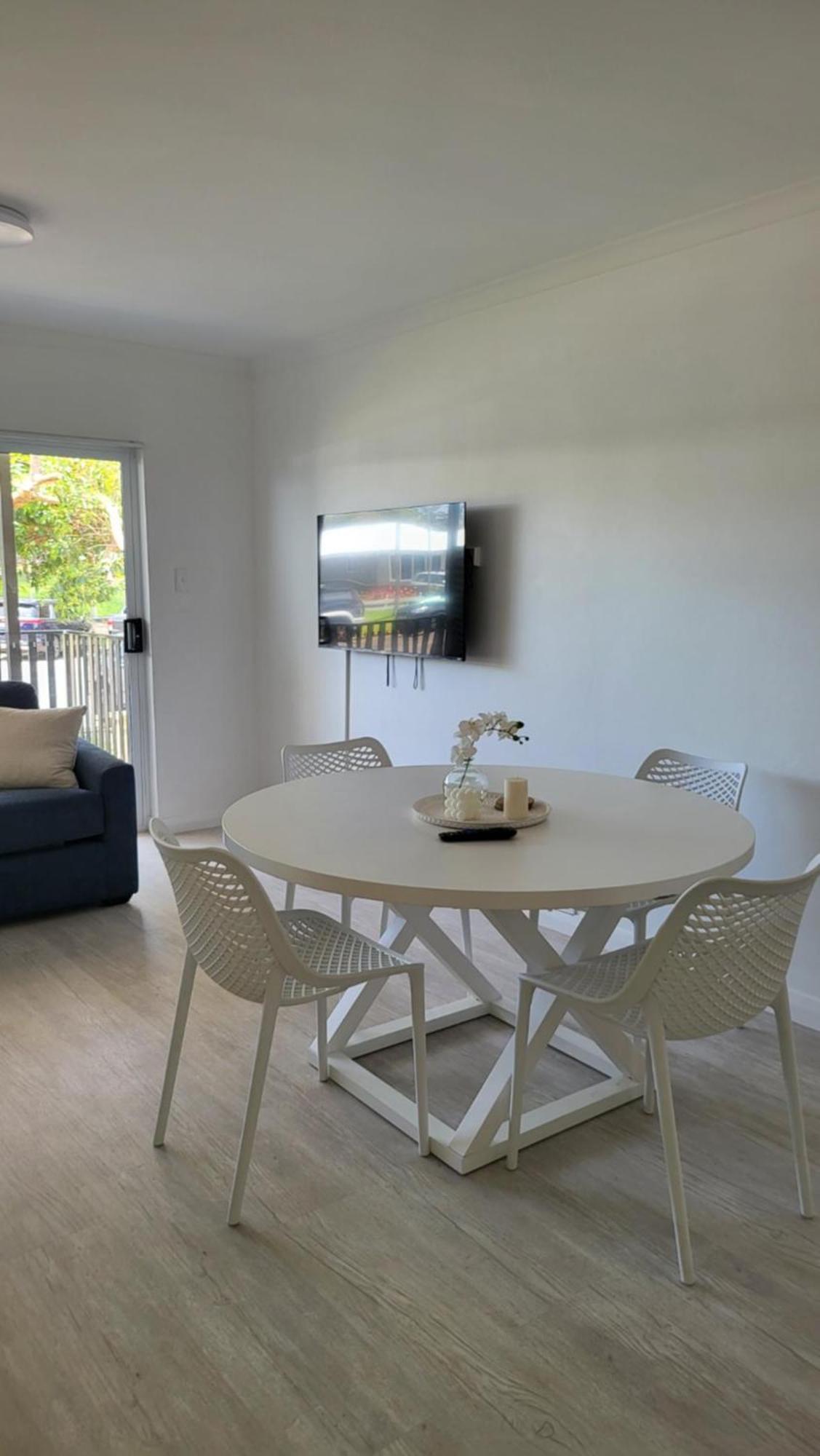 Husky 19 Beautifully Appointed Apartments - Great Location - In The Heart Of Husky Huskisson Extérieur photo